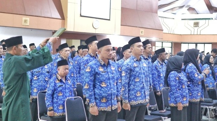 Pj. Bupati Subang Imran Lantik 197 Pejabat Fungsional