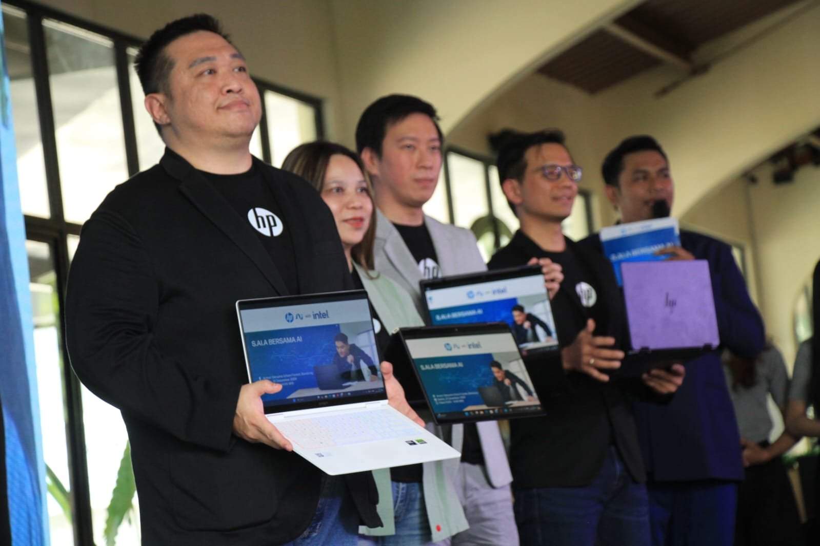 HP Kenalkan HP OmniBook Ultra Pertama, PC AI dengan Performa Tertinggi dan Kinerja NPU hingga 55 TOPS