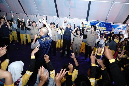 Polisi Mengirimkan Tim Trauma Healing untuk Anak Korban Bencana