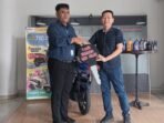 Pria Asal Bandung Boyong Yamaha Gear 125 Berkat Program Gebyar Hadiah Sobek Label Yamalube