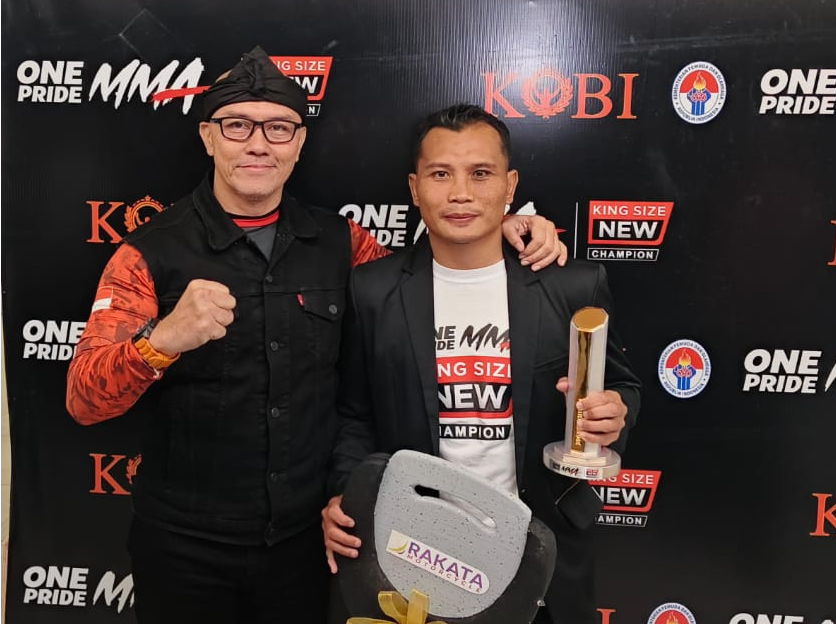 Gugun Gusman Sabet Penghargaan The Best Fighter One Pride