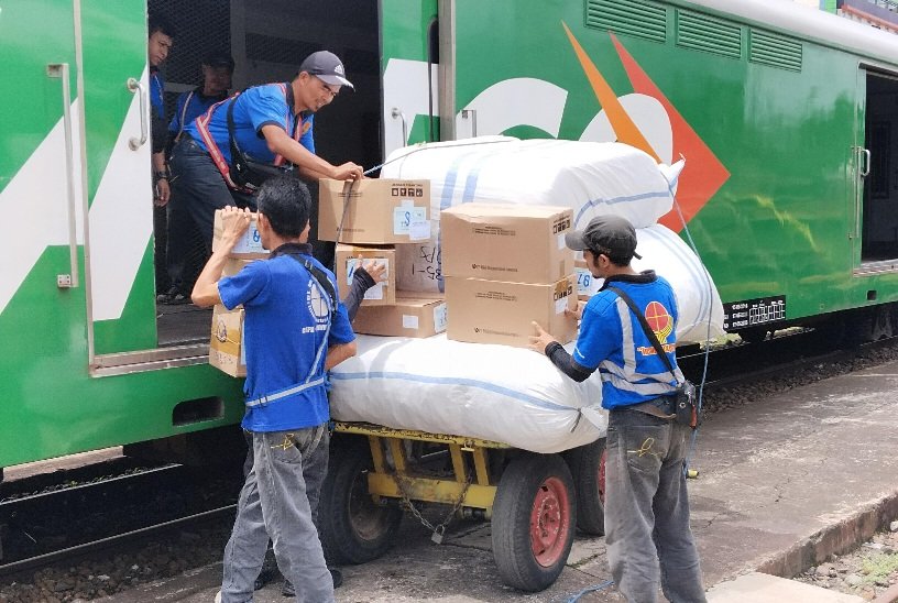 Paket Aman Daop 2 Bandung Jalankan Kereta Parcel Lintas Selatan