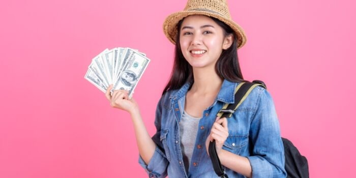 Liburan Nyaman dengan Debit BRI Multicurrency & BRImo