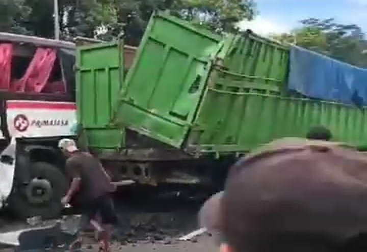 Kecelakaan Beruntun di Tol Cipularang KM 97+200, Tidak Ada Korban Jiwa, Jasa Marga Imbau Pengguna Jalan Lebih Waspada