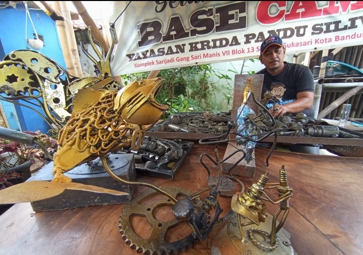 Kreatifnya Produksi Karya Seni Unik dari Sampah Residu, Ini Dia Wujudnya