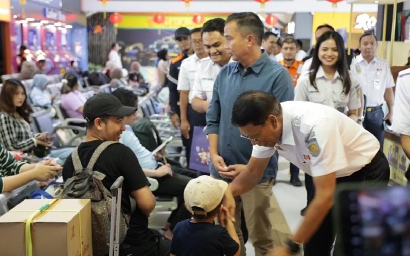 Dirut KAI Tinjau Perjalanan Jadwal Baru KA Parahyangan