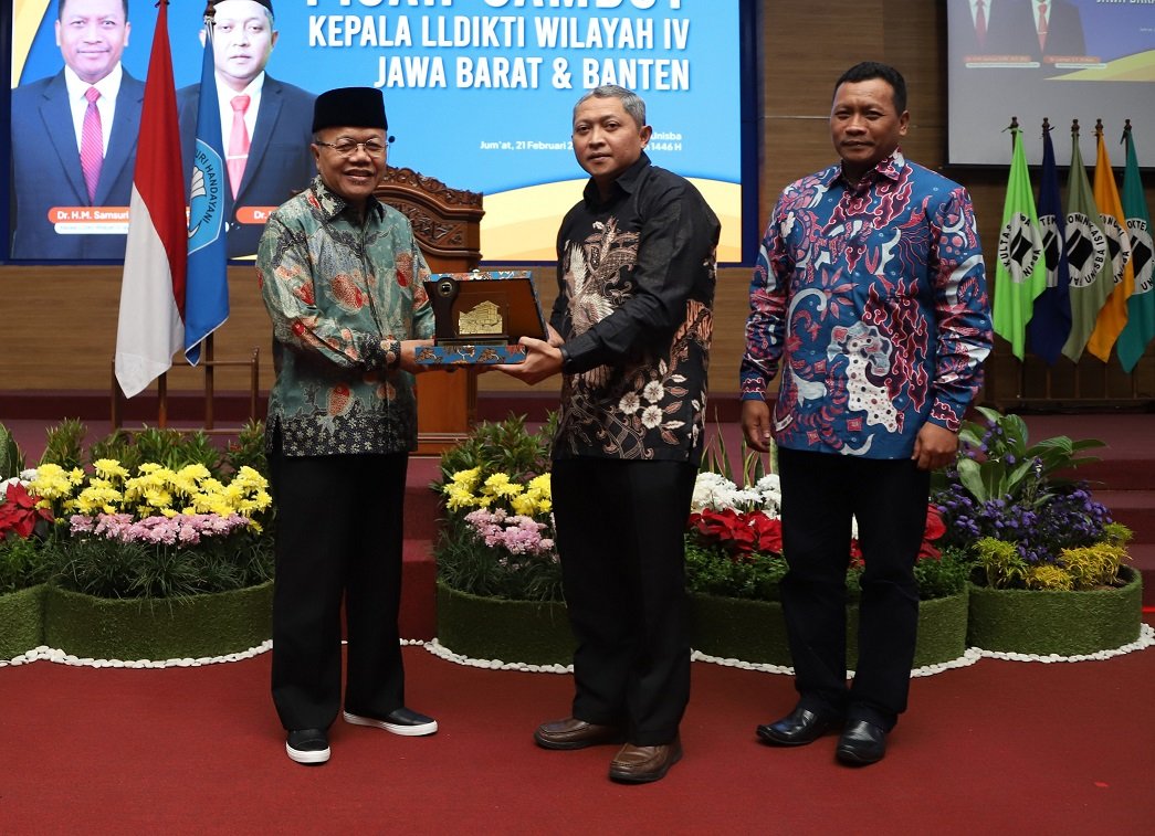 LLDIKTI Wilayah IV Sinergikan Pimpinan Perguruan Tinggi, Rektor Unisba: Pendidikan Harus Maju dan Berkembang