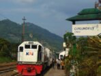 Transportasi Hemat Merakyat, Kereta Ekonomi PSO KAI Daop 2 Makin Digandrungi