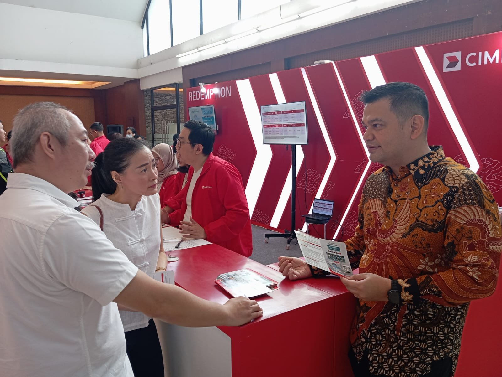 CIMB Niaga Hadirkan Promo Wisata ke Beragam Destinasi Dunia di Cathay Travel Fair 2025