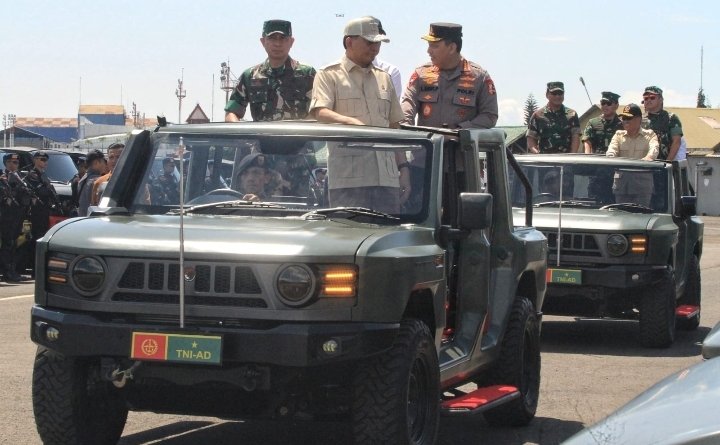 Serah Terima Kendaraan Maung TNI Polri dari Kemenhan
