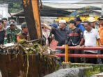 Sekda Jawa Barat, Herman Suryatman Tinjau Lokasi Banjir Cimanggung yang Belum Surut, Aktivitas Warga Masih Terhambat
