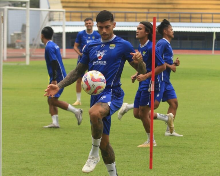 Bojan Hodak Tanggapi Sanksi Komdis PSSI terhadap Ciro Alves