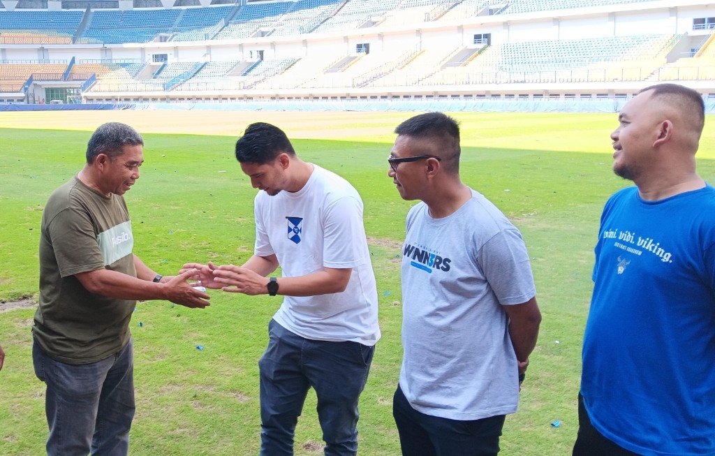 Stadion GBLA Rusak, Viking Persib Club Awali Aksi Donasi Rp33 Juta