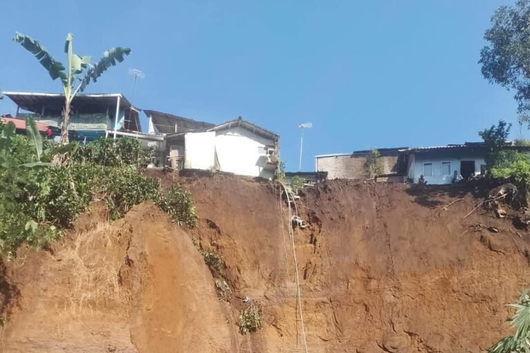 Puluhan Pemancing di Bandung Barat Nyaris Tertimbun Longsor