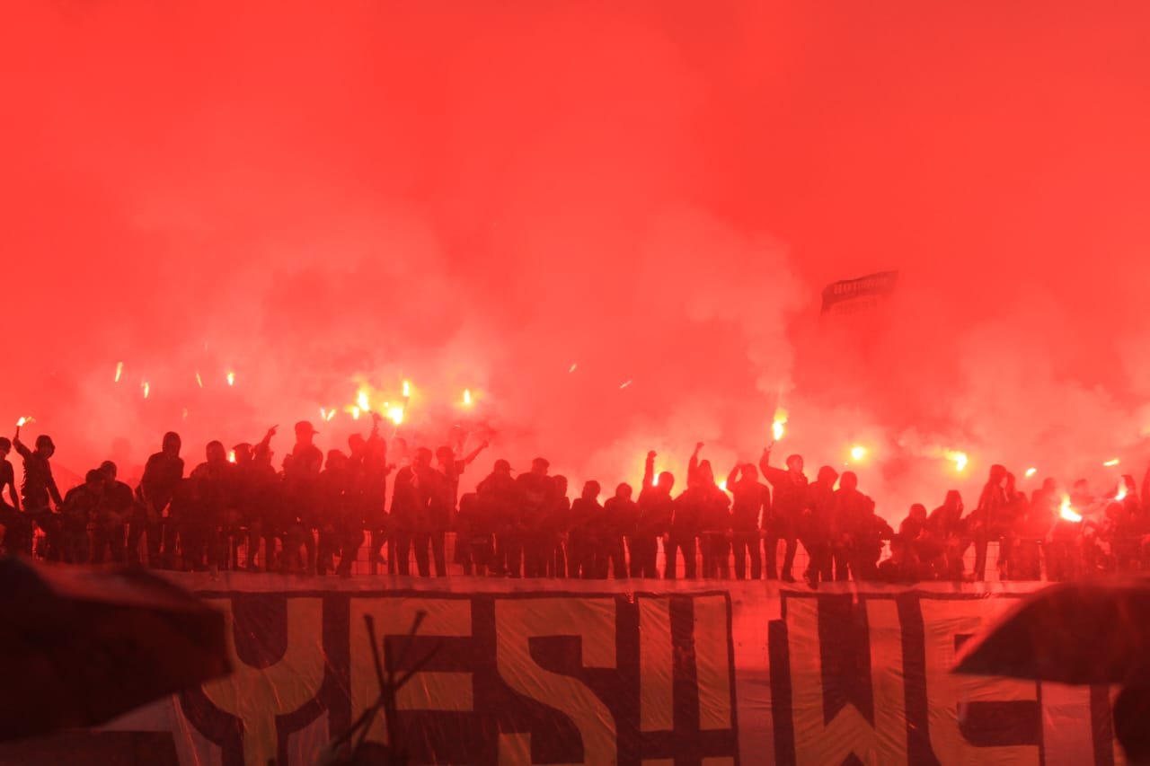 Liga Ditutup Flare dan Asap, Erick Thohir: Ini Ganggu Momen Bersejarah Persib