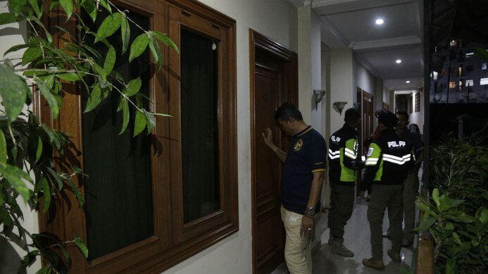 Sikat Praktik Asusila dan Minol Ilegal di Bandung, 17 Orang Diamankan, 213 Botol Disita