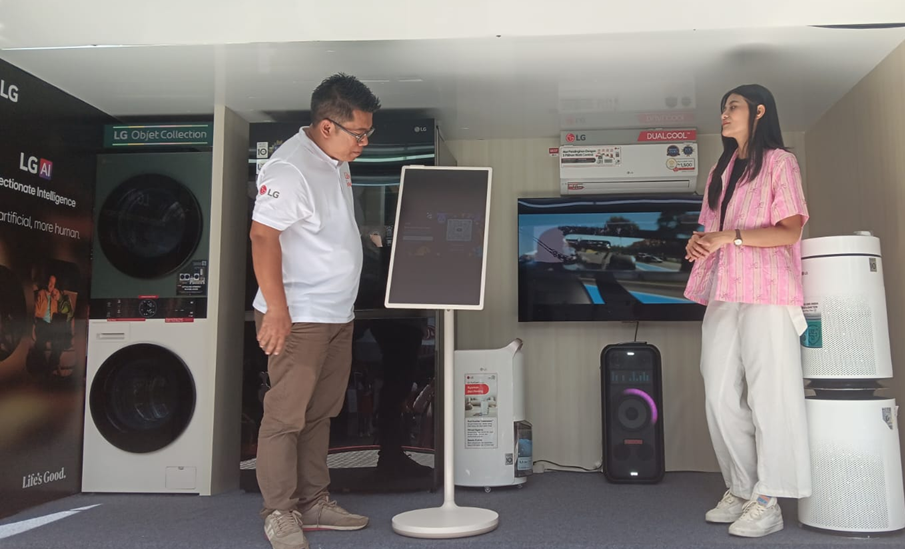 LG Life’s Good Truck Sapa Warga Bandung, Kampanyekan Produk Premium
