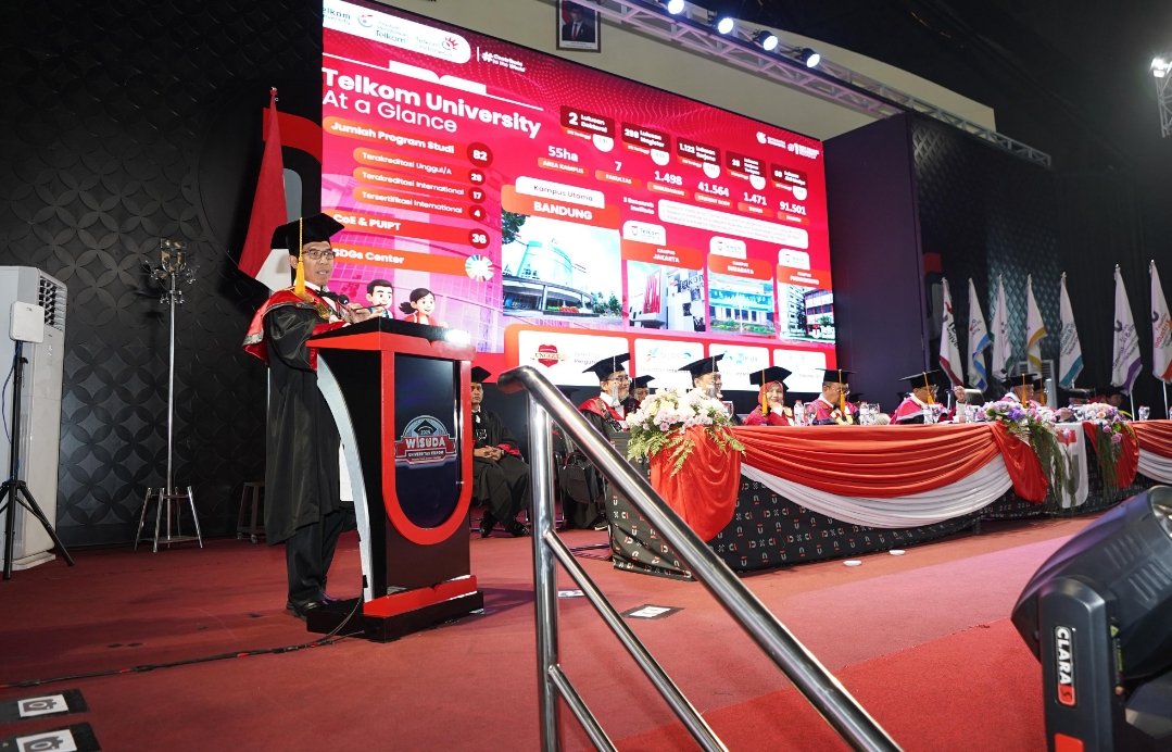 1.498 Mahasiswa Diwisuda, Rektor: Bukan Akhir Akademik, Semangat Kontribusi untuk Masyarakat