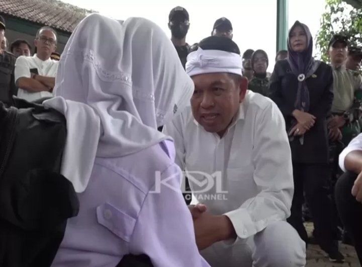 Siswi Sumedang Curhat Dapat Ancaman, Gubernur Jawa Barat Dedi Mulyadi Bilang Begini