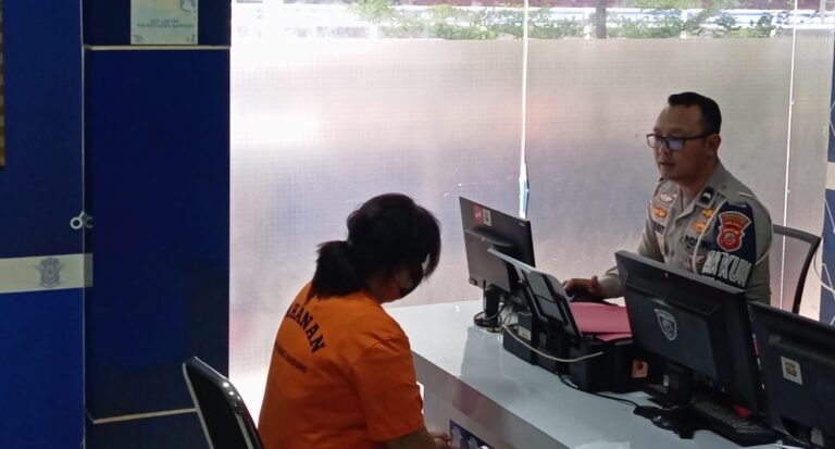 Pengemudi Mobil Penyebab Kecelakaan Tabrak Pemotor hingga Tewas di Jalan Anggrek Ditetapkan sebagai Tersangka