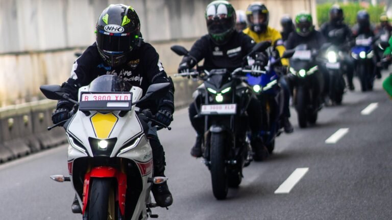 Sinergi Tanpa Batas! Yamaha Ajak Awak Media Satmori Jajal New R25 & MT-25 pada Event Yamaha Synergy Ride Fun Experience