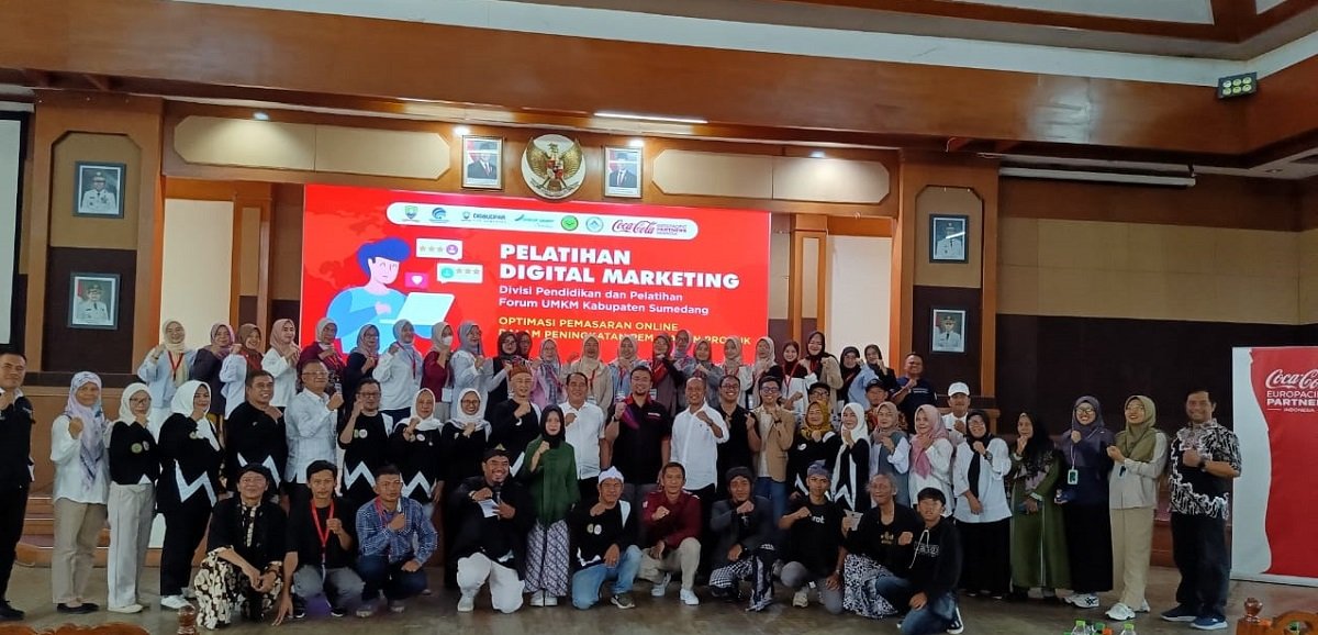 CCEP Indonesia Bersama FSKU Sumedang Konsisten Tingkatkan Kualitas Pelaku UMKM Melalui Pelatihan Digital Marketing