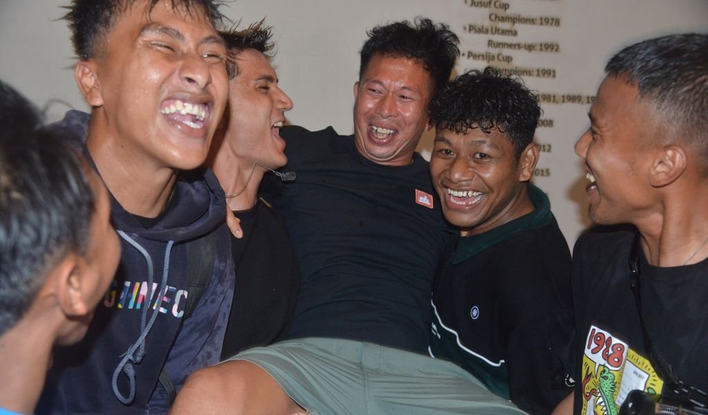 Kondisi Sheva Sanggasi dan Fitrah Maulana Makin Matang, Persib Siap Rotasi Kiper?