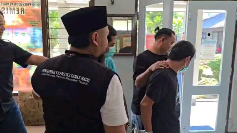 Polres Subang Serahkan Dua Tersangka  dan Barang Bukti Kasus Narkotika 5,07 Kg ke Kejaksaan Negeri Subang