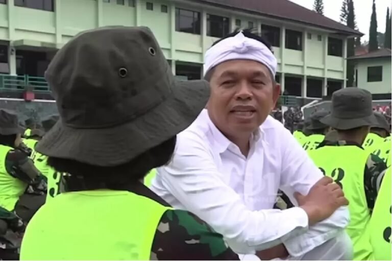 Gubernur Jawa Barat Dedi Mulyadi Akan Masukkan Siswa SMK ke Barak Militer, Tapi Bukan karena Nakal, Begini Penjelasnnya