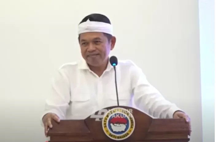 Kunjungi SMA Taruna Nusantara di Kota Cimahi, Gubernur Jawa Barat Dedi Mulyadi Usulkan Bangun Trotoar