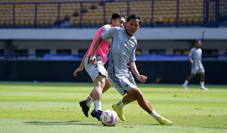 Tak Perlu Waktu Lama, Adam Alis Ungkap Alasan Nyaman di Persib Bandung