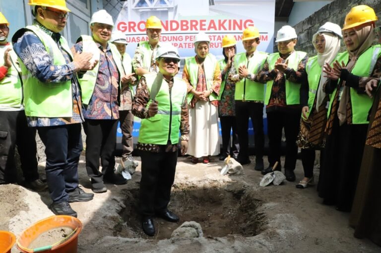 Perpusnas Perkuat Literasi di Garut Lewat Bantuan Buku dan Gedung Perpustakaan