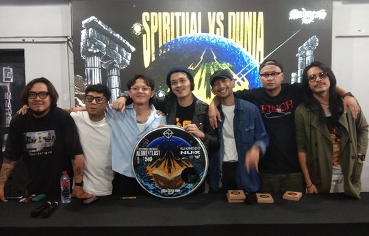 510 dan Alone At Last Bersatu di Panggung, Kolaborasi Musik Alternatif Paling Gila Tahun Ini