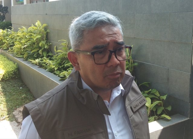 Jabar Pulangkan 24 WNI dari Iran, Wali Kota Bandung Pastikan Perlindungan Warganya
