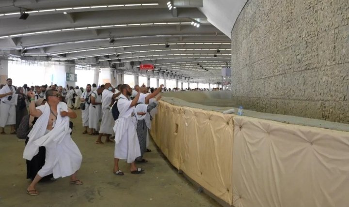 477 Jemaah Lansia Indonesia Difasilitasi Safari Wukuf, Ibadah Haji Khusus Berjalan Lancar
