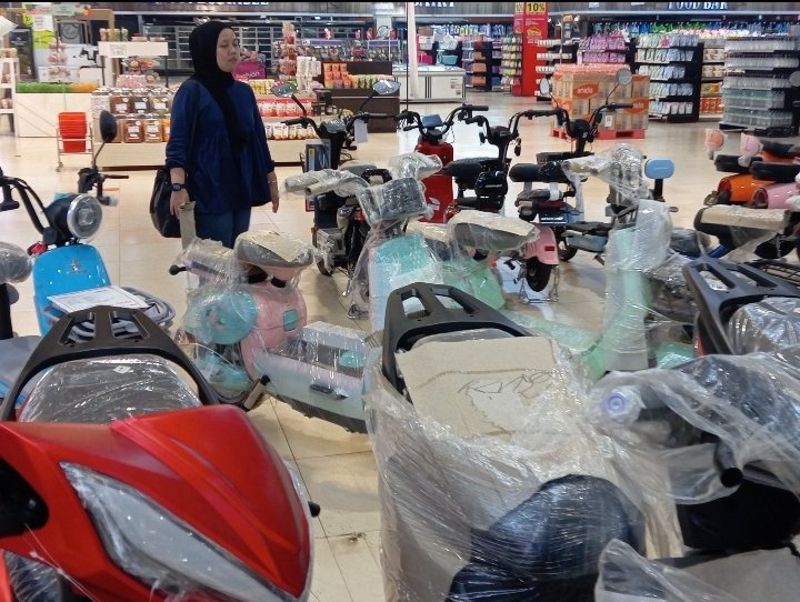 Pemerintah Buka Peluang Lanjutkan Insentif Motor Listrik