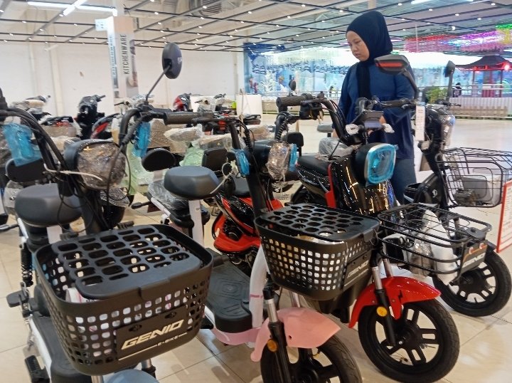 Pemerintah Buka Peluang Lanjutkan Insentif Motor Listrik