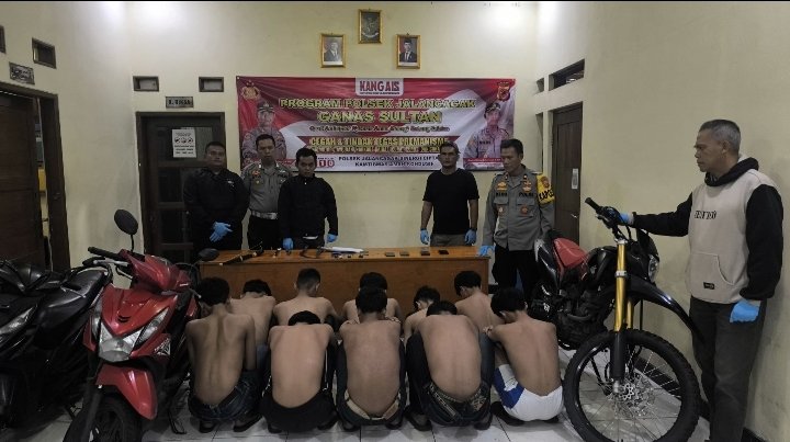 Gagalkan Tawuran di Curugrendeng, Polsek Jalancagak Polres Subang Amankan 10 Remaja, Celurit, Golok dan Busur Panah