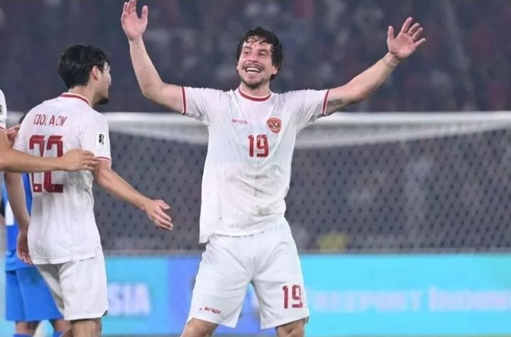 Kisah Menarik Thom Haye di Balik Kekalahan Timnas Indonesia dari Jepang: Kesepakatan Jersey Lengan Panjang Bareng Ole Romeny yang Gagal Terwujud