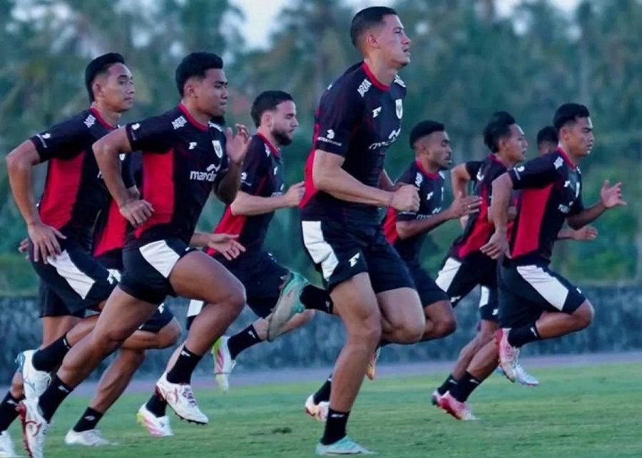 Jay Idzes Puji Beckham Putra dan Lilipaly: Bawa Api Semangat Baru Jelang Duel Timnas Indonesia Lawan Tiongkok