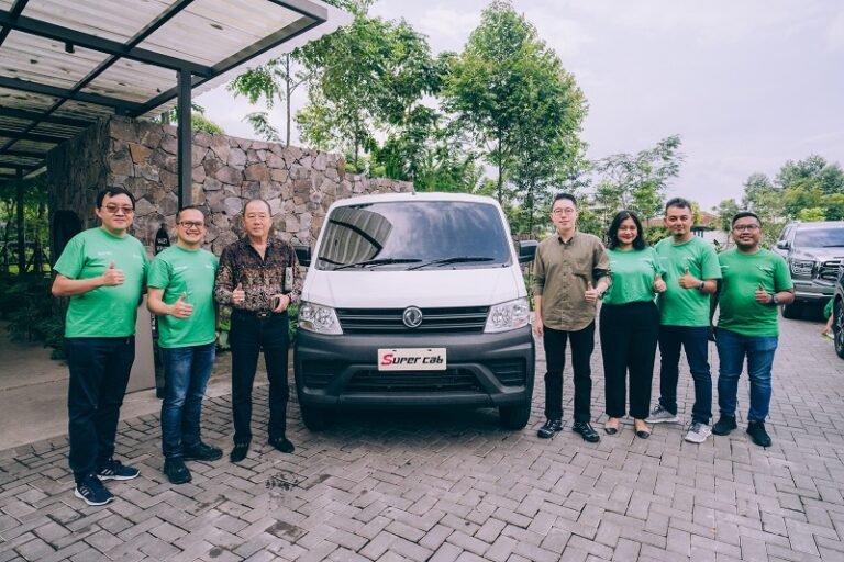 Solusi Transportasi Logistik, DFSK Gelar Program ‘Untung Banget Pakai Super Cab’  di Bandung