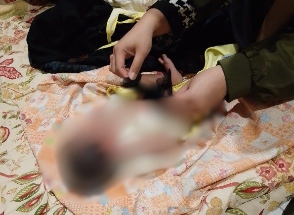 Bayi Perempuan di Bandung Barat Di buang Orangtua, Puluhan Keluarga di Citalem Antre untuk Adopsi