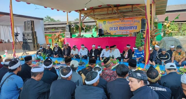 Tak Bebani Warga Desa Bunihayu, Ruwatan Bumi di Subang Berlangsung Meriah