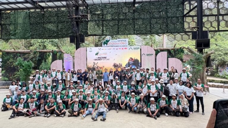 Menjelajahi ‘The Picture of Secret Nature’: Roadshow IAPVC 2025 di Taman Safari Bogor”