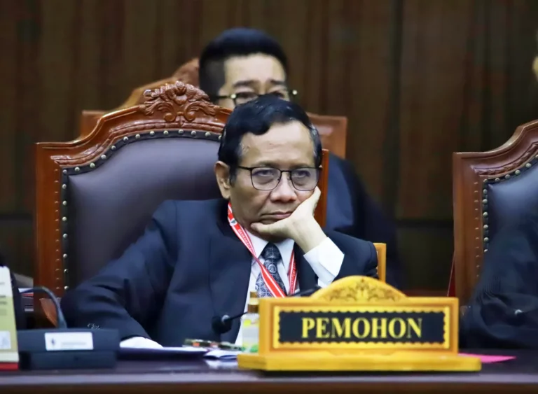 Mahfud MD Ingatkan Menteri dan Wamen yang Merangkap Jabatan Komisaris Bisa Penuhi Unsur Korupsi