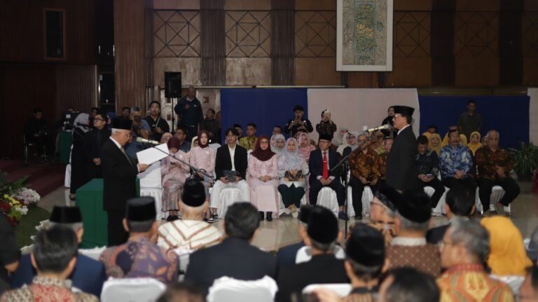 Jadi Rektor Unisba, Prof. A. Harits Nu’man Targetkan jadi Kampus dengan Jumlah Profesor Terbanyak dan Masuk QS World University Rankings