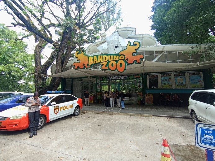 Konflik Memuncak, Kebun Binatang Bandung Ditutup Sementara