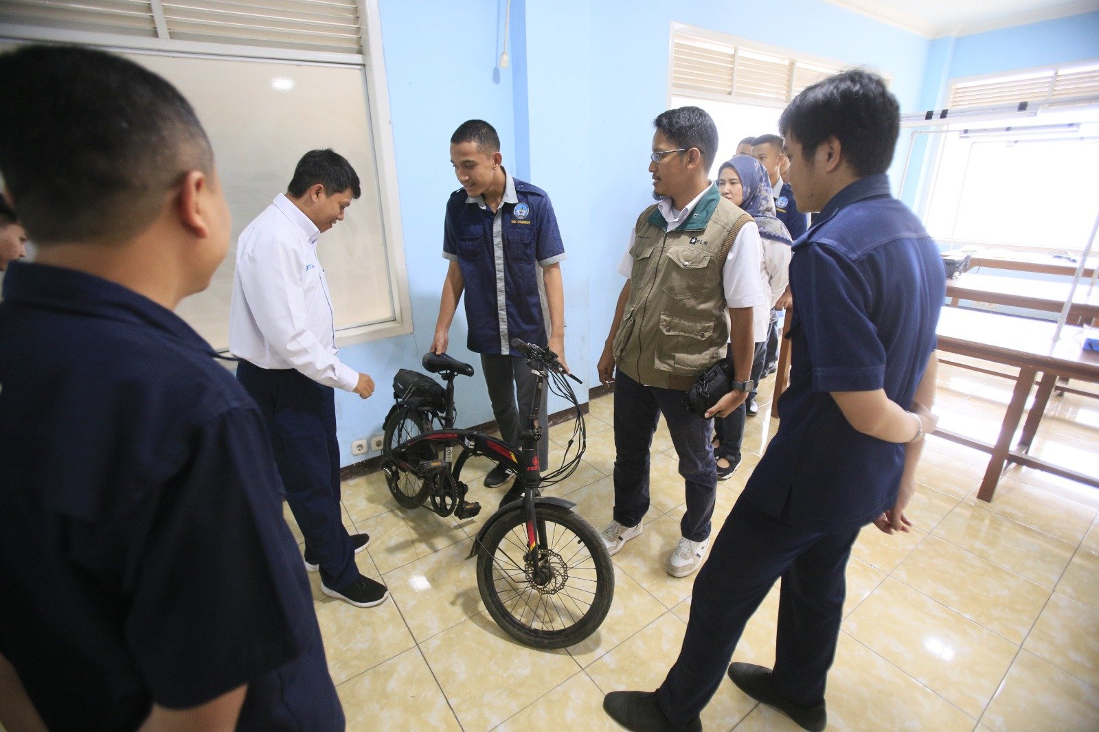 Sinergi Dunia Industri dan Pendidikan: PLN Hadir untuk Rakyat Kembangkan Sarana Praktik untuk SMK Cendekia Kejuruan Listrik