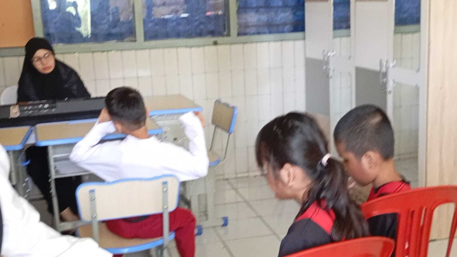 Siswa SLBN A Pajajaran Belajar di Tengah Krisis Ruang dan Ketidakpastian
