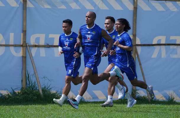 Persib Bandung Ditempa Latihan Keras! Pemain Masih Belum 100 Persen Siap